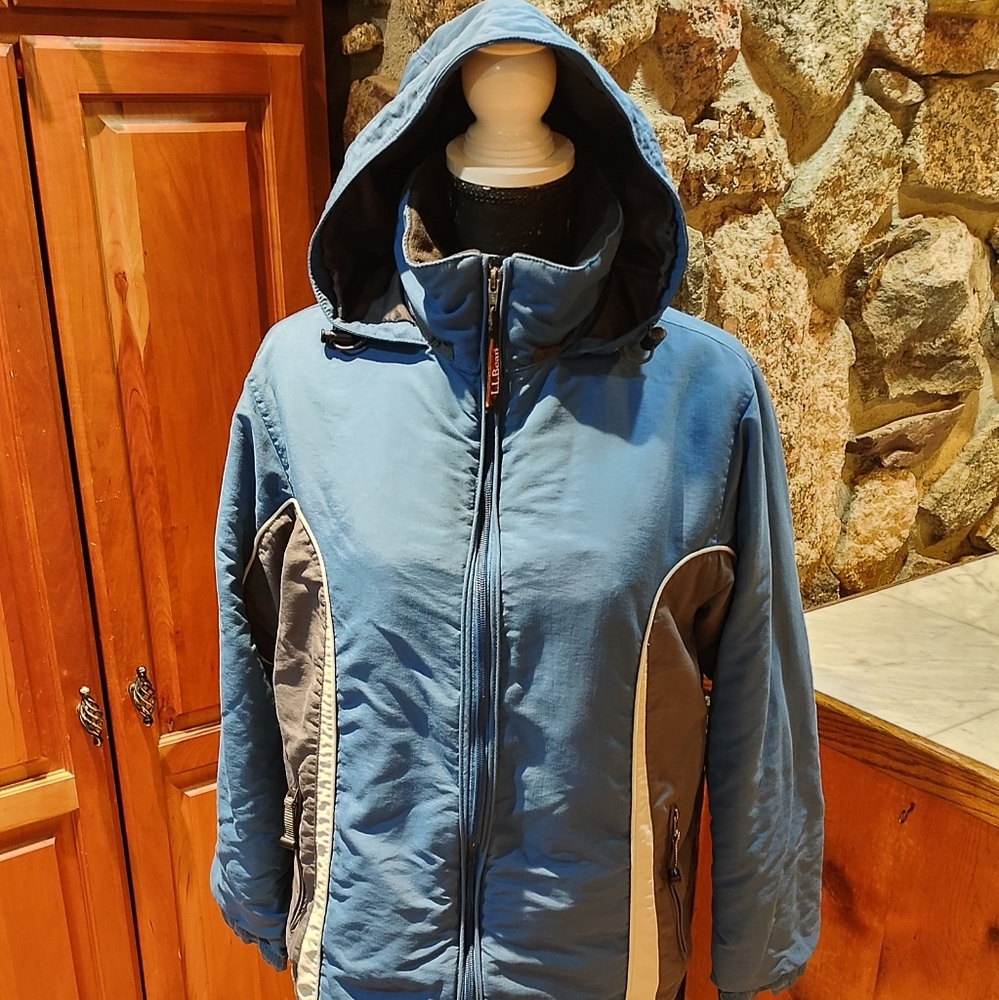 L.L. Bean Thermolite Active Coat - Picture 1 of 14